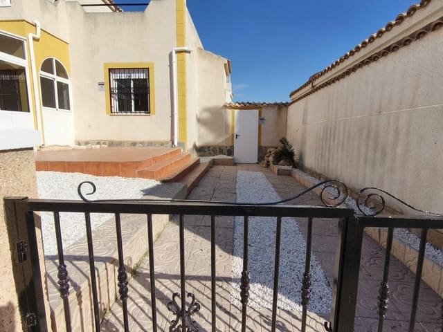 3 Zimmer Haus zu verkaufen in Punta Prima, Orihuela mit Pool - 210.000 € (Ref: 9503617)