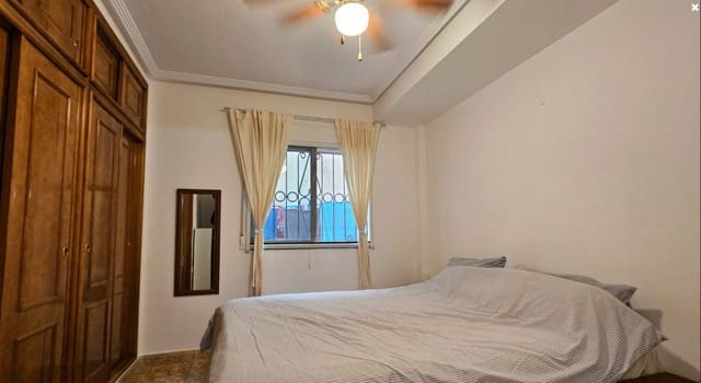 2 bedroom Apartment for sale in Punta Prima, Orihuela with pool garage - € 150,000 (Ref: 9508216)