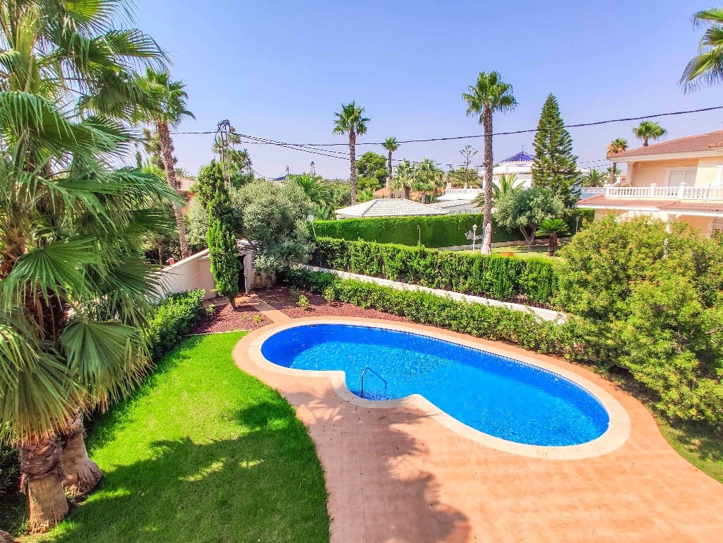6 bedroom Villa for sale in Cabo Roig with pool garage - € 1,700,000 (Ref: 9508220)