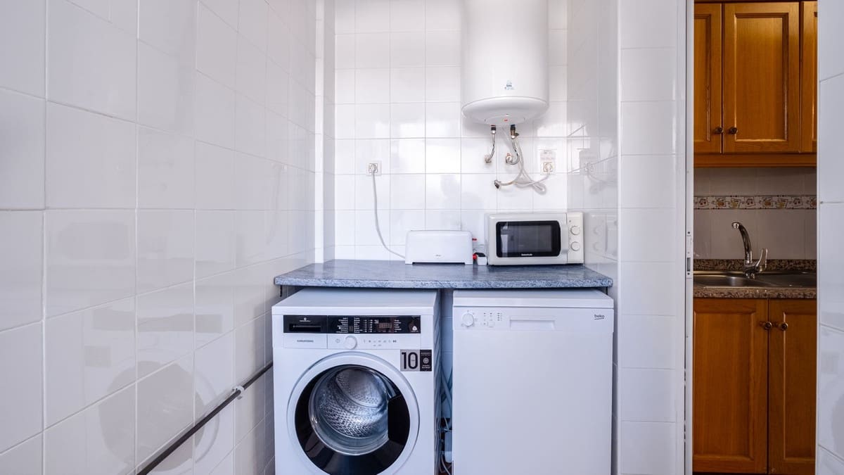 2 sypialnia Apartament na sprzedaż w Orihuela Costa z basenem garażem - 239 000 € (Ref: 9511930)