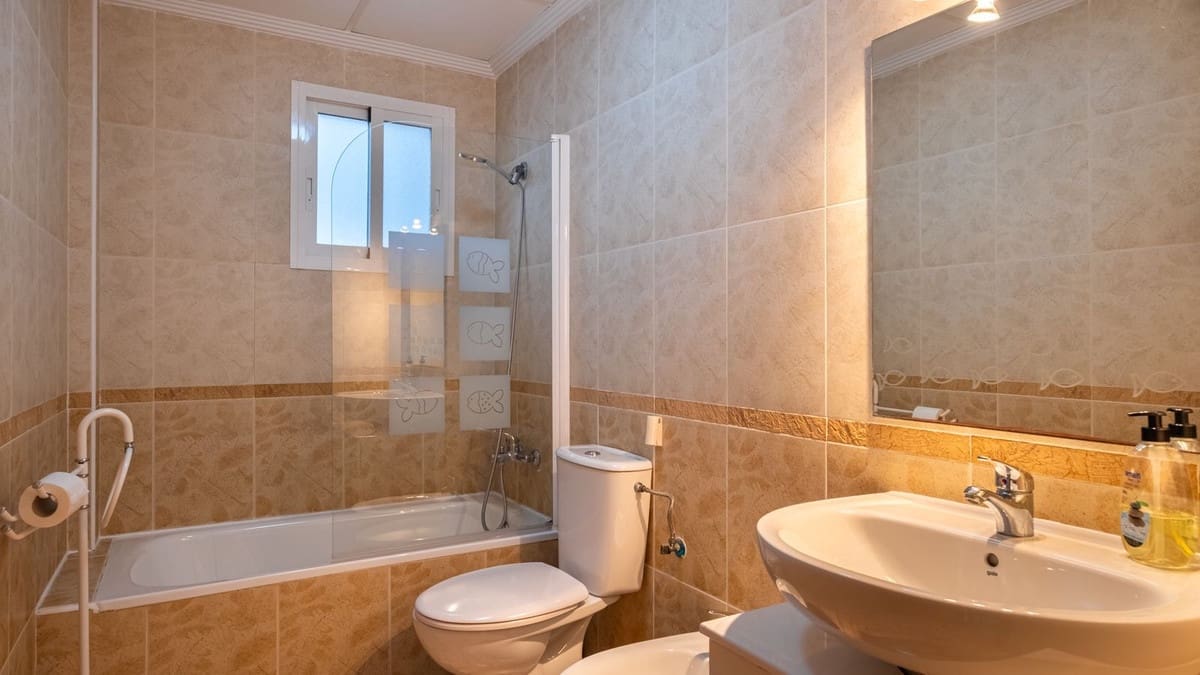 2 sypialnia Apartament na sprzedaż w Orihuela Costa z basenem garażem - 239 000 € (Ref: 9511930)