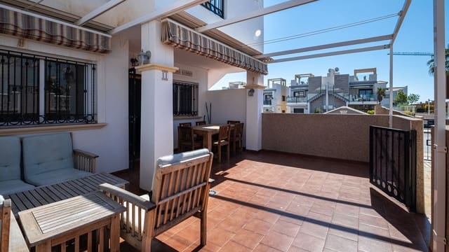 2 chambre Appartement à vendre à Punta Prima, Orihuela avec piscine garage - 219 000 € (Ref: 9511930)