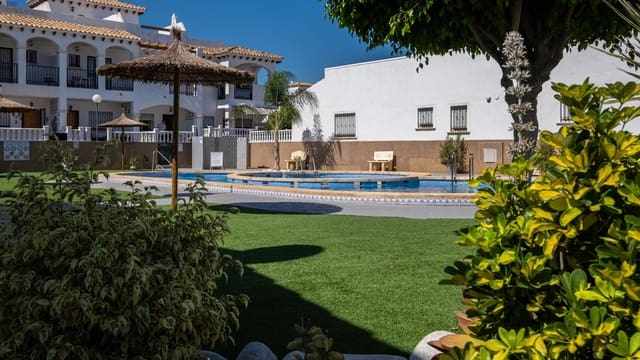 2 chambre Appartement à vendre à Punta Prima, Orihuela avec piscine garage - 219 000 € (Ref: 9511930)