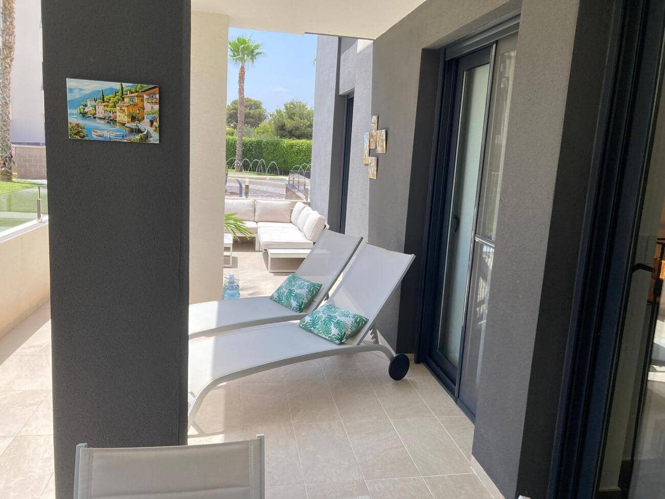 2 soverom Leilighet til salgs i Los Altos med svømmebasseng garasje - € 284 500 (Ref: 9537174)