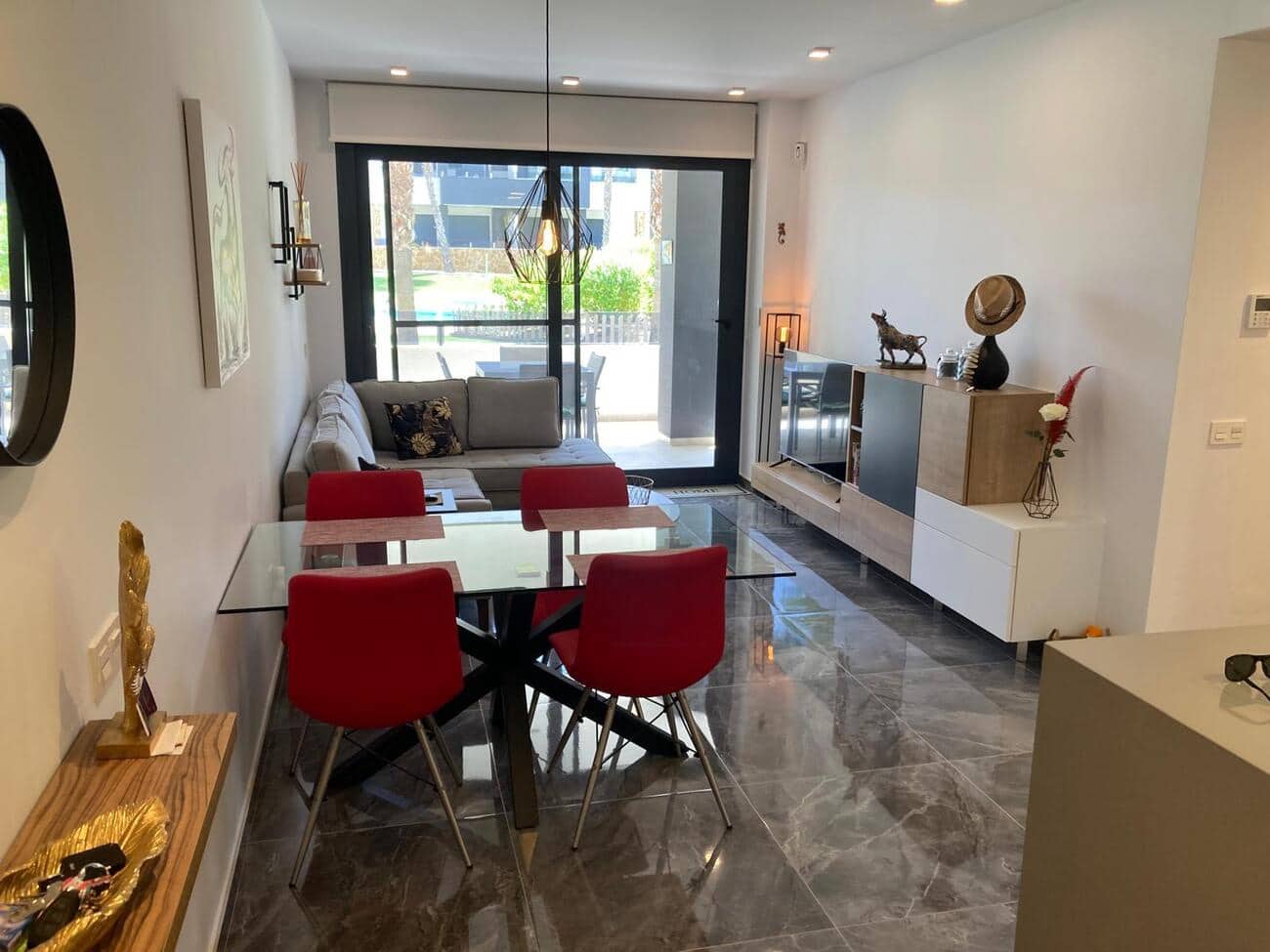 2 soverom Leilighet til salgs i Los Altos med svømmebasseng garasje - € 284 500 (Ref: 9537174)