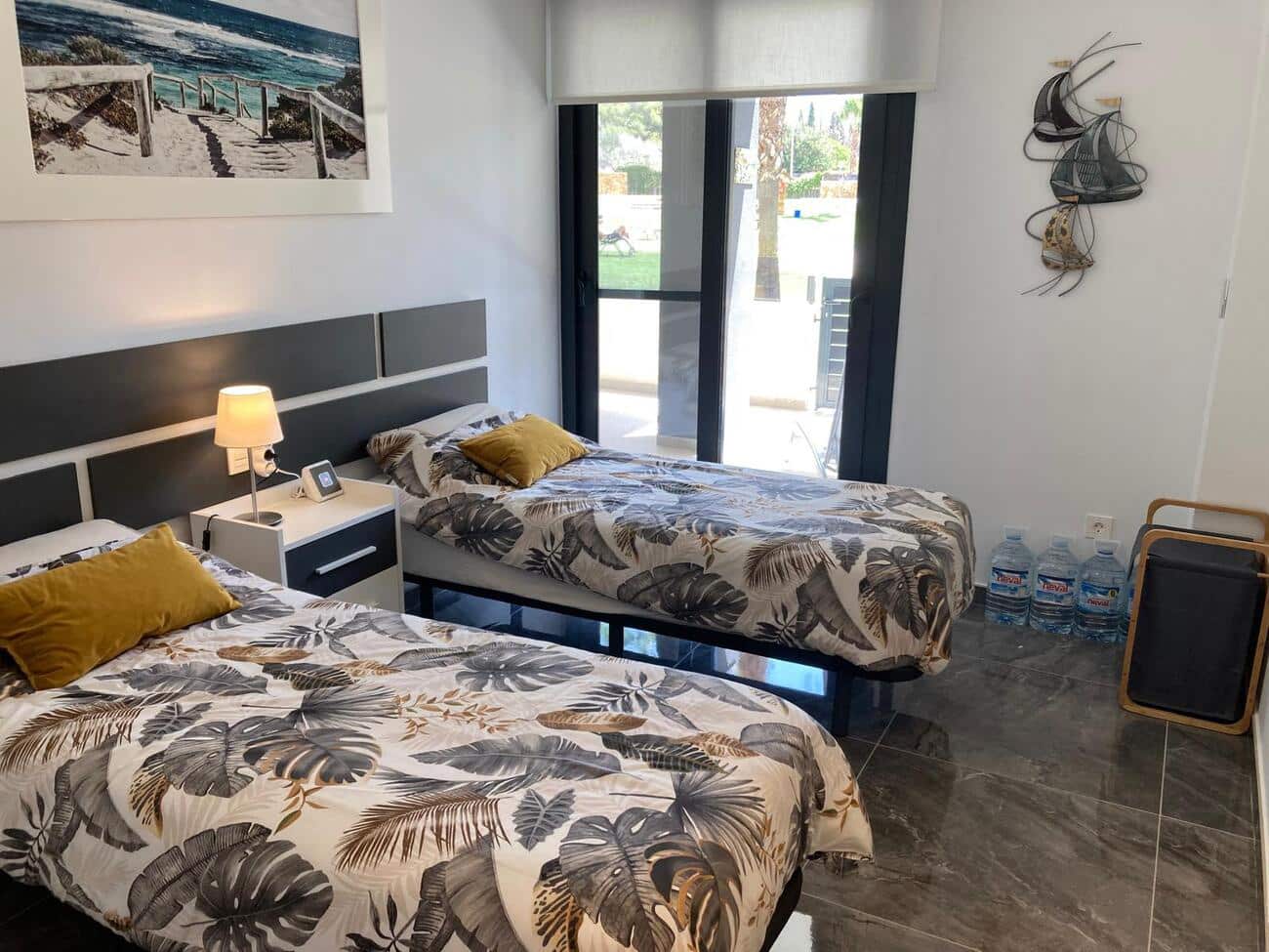 2 soverom Leilighet til salgs i Los Altos med svømmebasseng garasje - € 284 500 (Ref: 9537174)