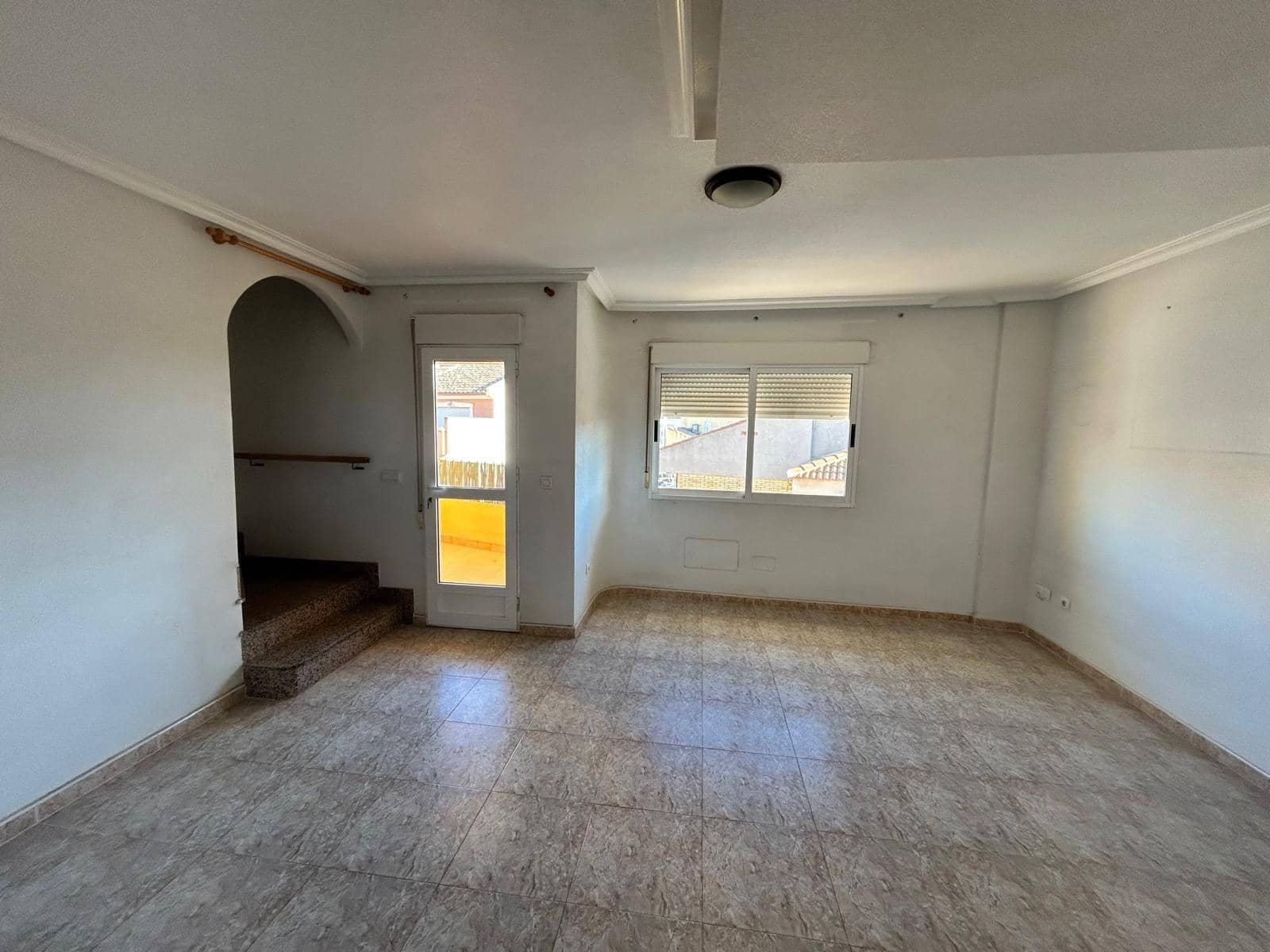 4 soveværelse Byhus til salg i Los Alcazares med garage - € 187.000 (Ref: 9537175)