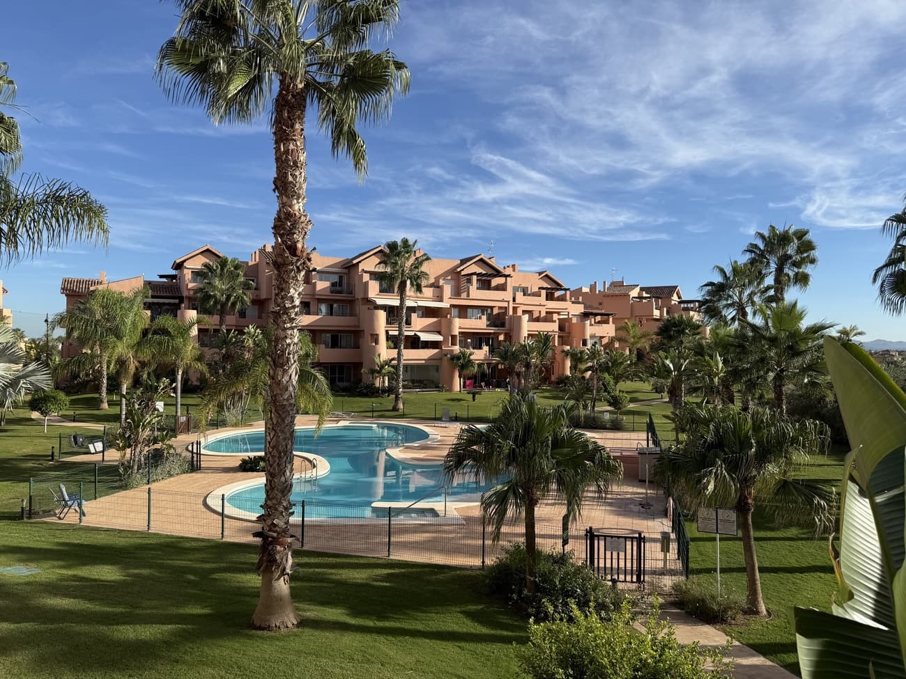3 sypialnia Apartament na sprzedaż w Mar Menor Golf Resort z basenem - 295 000 € (Ref: 9537177)