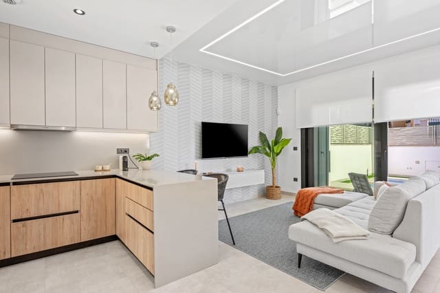 3 makuuhuone Huvila myytävänä paikassa Villamartin, Orihuela mukana uima-altaan 
autotalli - 519 500 € (Ref: 9537179)