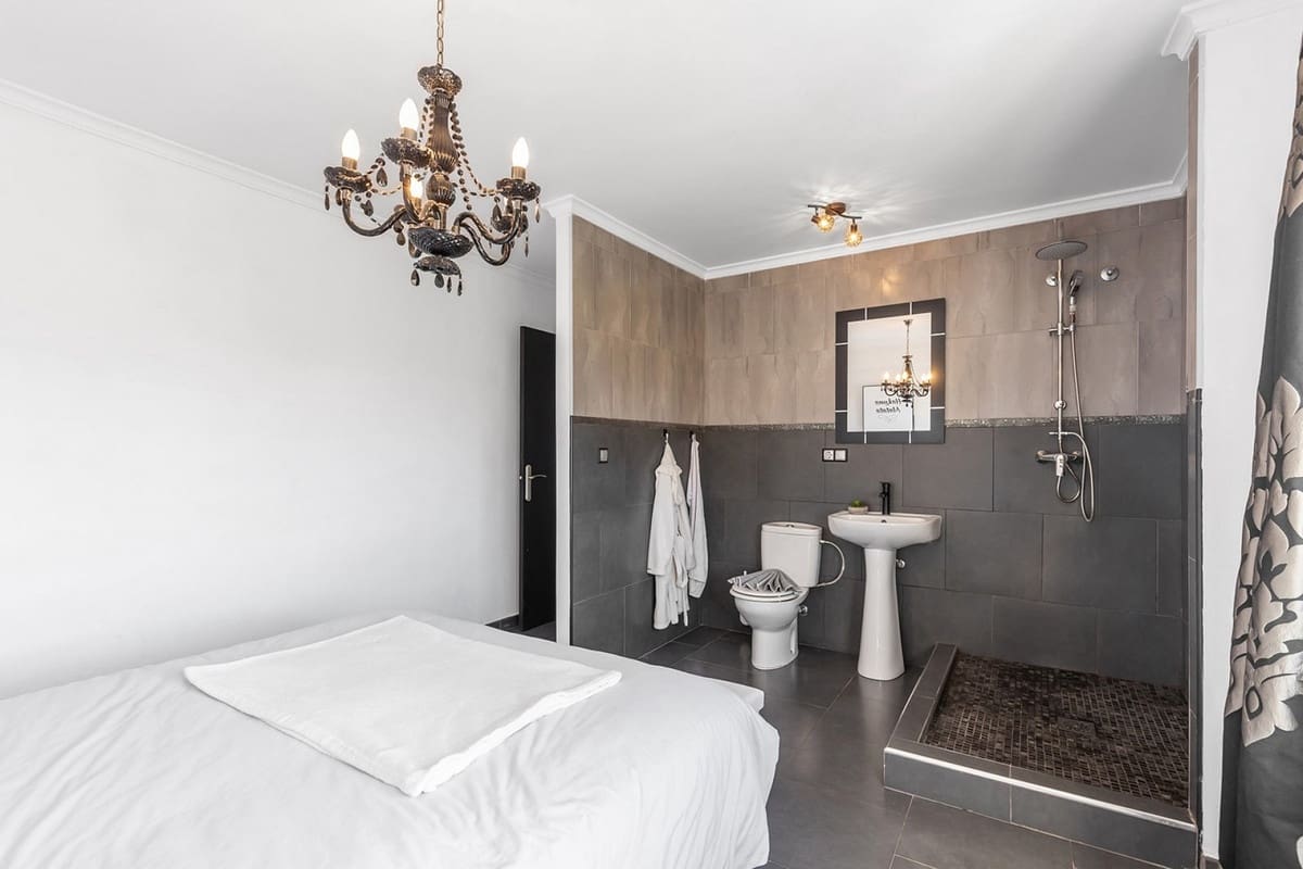 2 bedroom Apartment for sale in Daya Nueva - € 119,500 (Ref: 9540670)