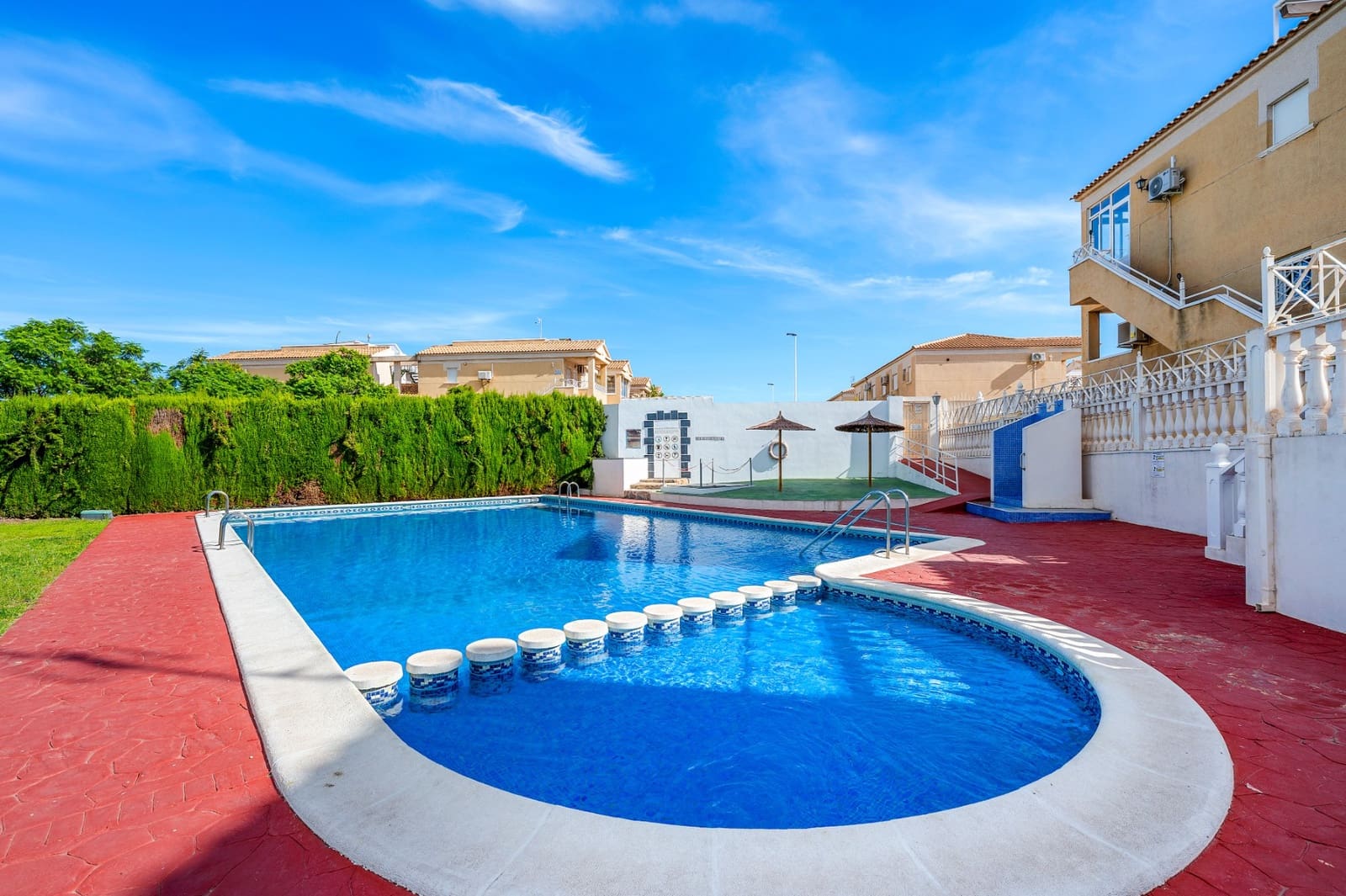 2 soveværelse Penthouse til salg i Torrevieja med swimmingpool - € 149.000 (Ref: 9540674)