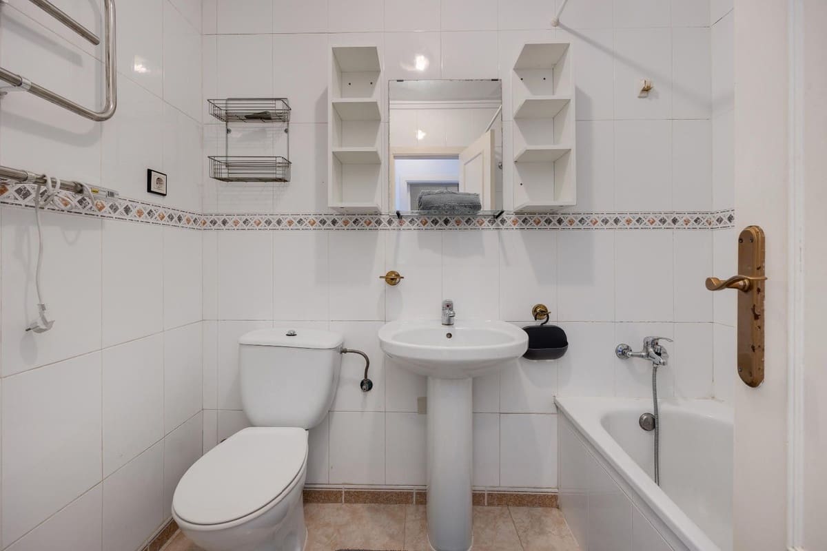 3 soverom Leilighet til salgs i Torrevieja med svømmebasseng - € 144 969 (Ref: 9540676)