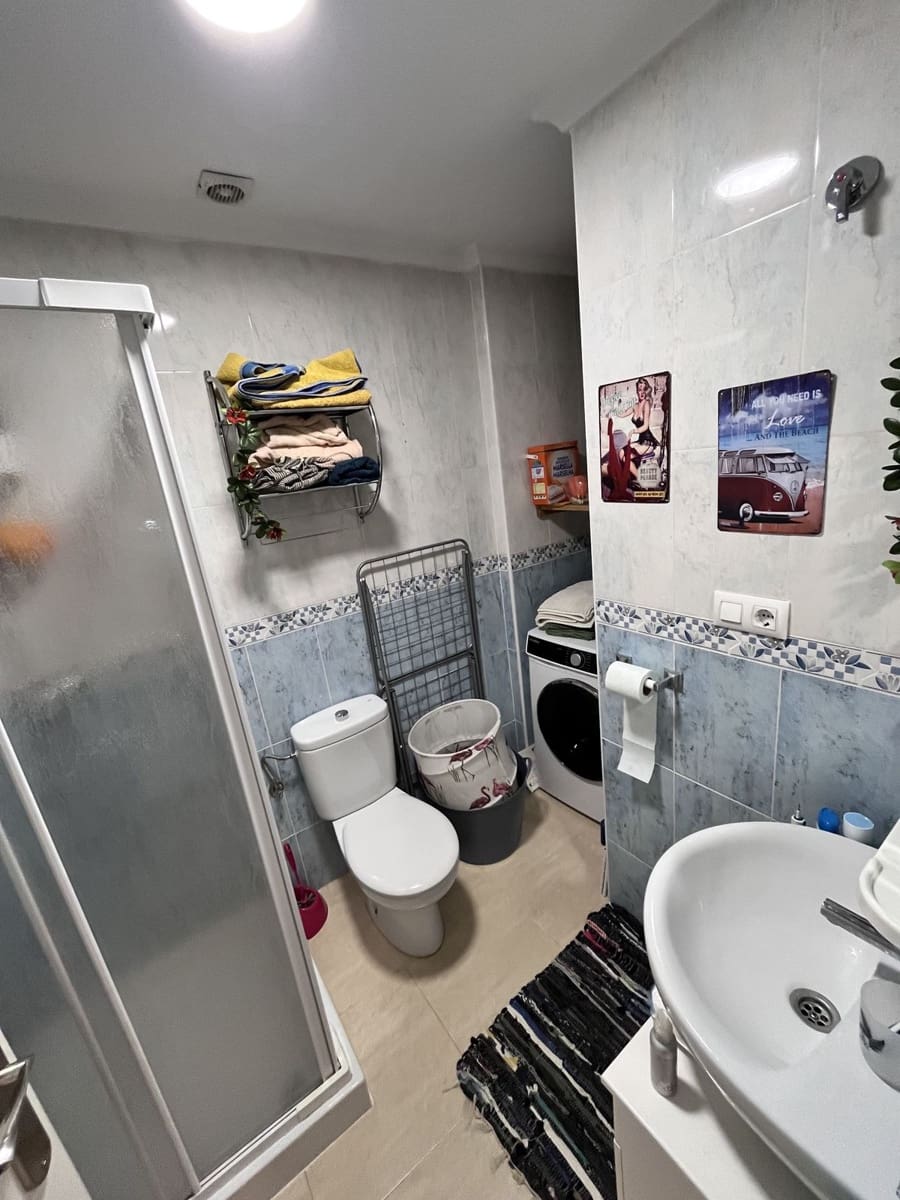 2 bedroom Penthouse for sale in Daya Nueva with pool - € 114,900 (Ref: 9540677)