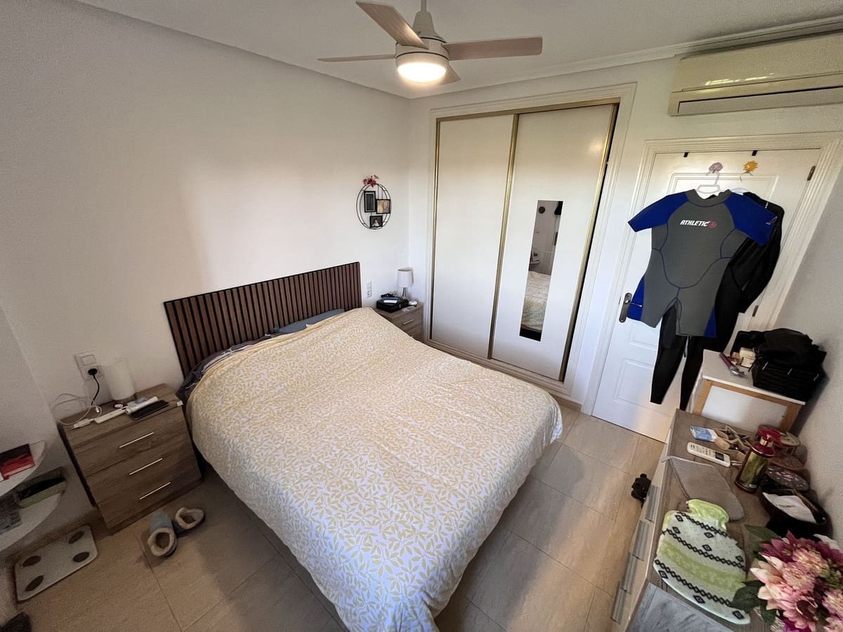 2 bedroom Penthouse for sale in Daya Nueva with pool - € 114,900 (Ref: 9540677)