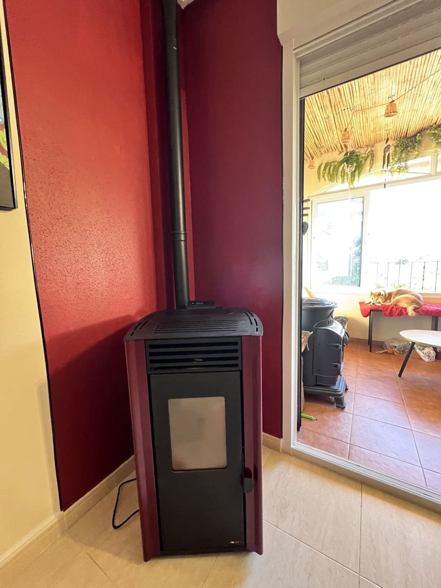 2 bedroom Penthouse for sale in Daya Nueva with pool - € 114,900 (Ref: 9540677)