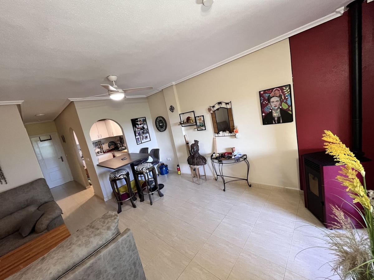 2 bedroom Penthouse for sale in Daya Nueva with pool - € 114,900 (Ref: 9540677)