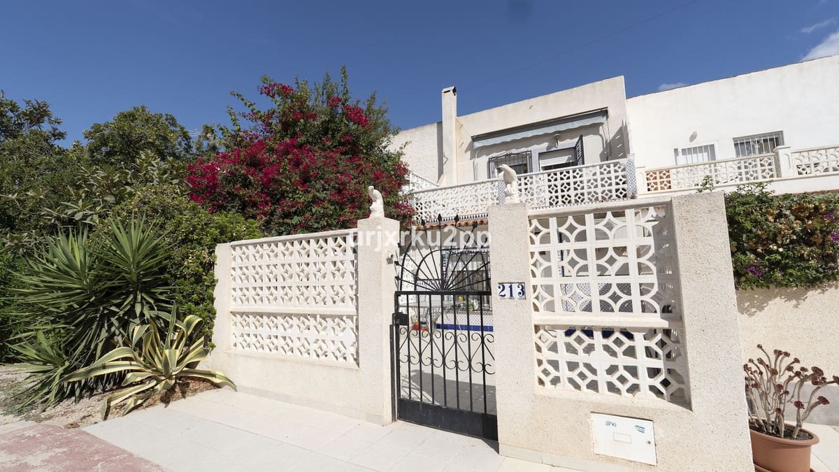 3 sovrum Hus till salu i Torrevieja - 139 000 € (Ref: 9540678)