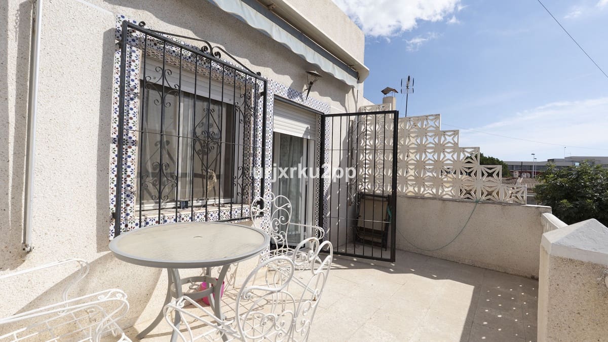 3 sovrum Hus till salu i Torrevieja - 139 000 € (Ref: 9540678)