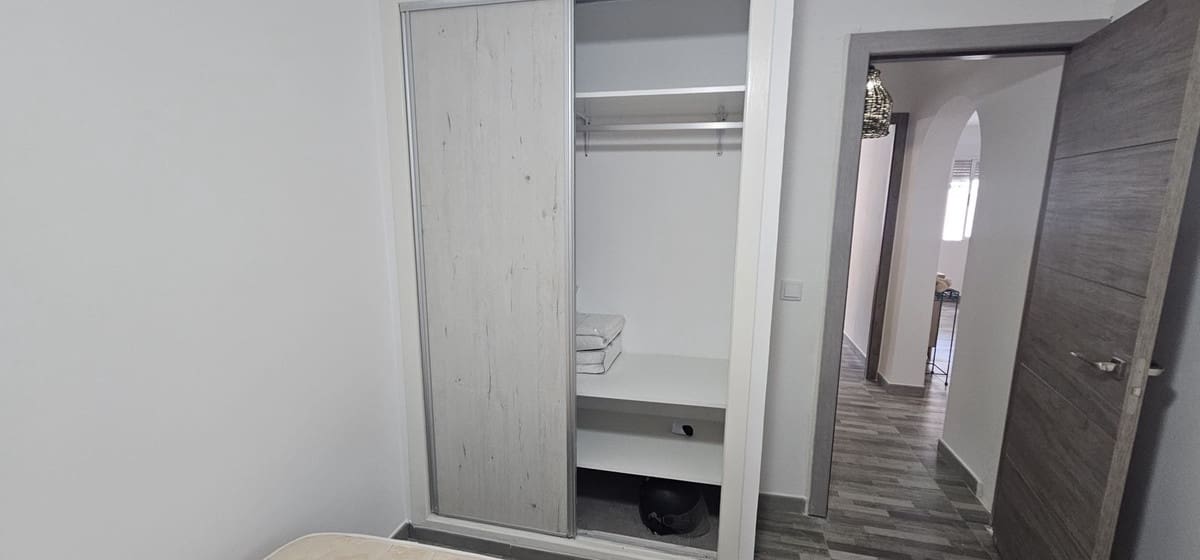 2 sypialnia Apartament na sprzedaż w Torrevieja z basenem - 135 000 € (Ref: 9540679)