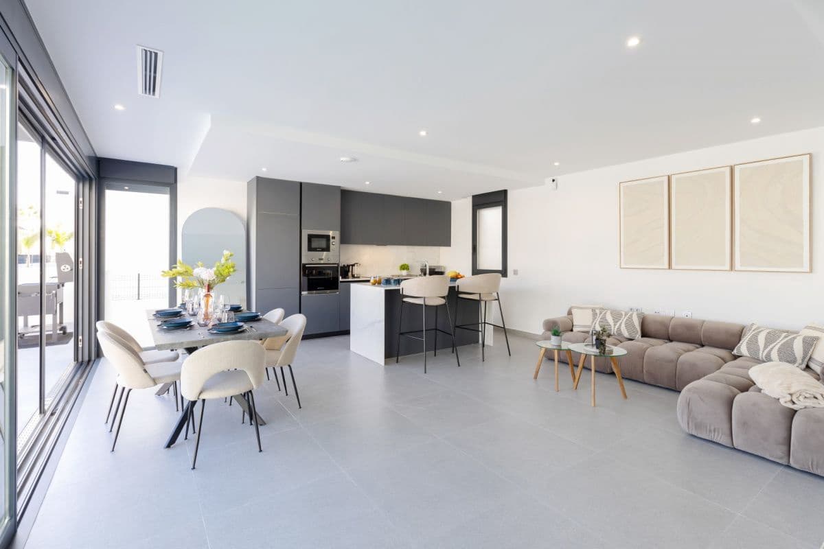 3 bedroom Villa for sale in Algorfa with pool garage - € 549,900 (Ref: 9542961)