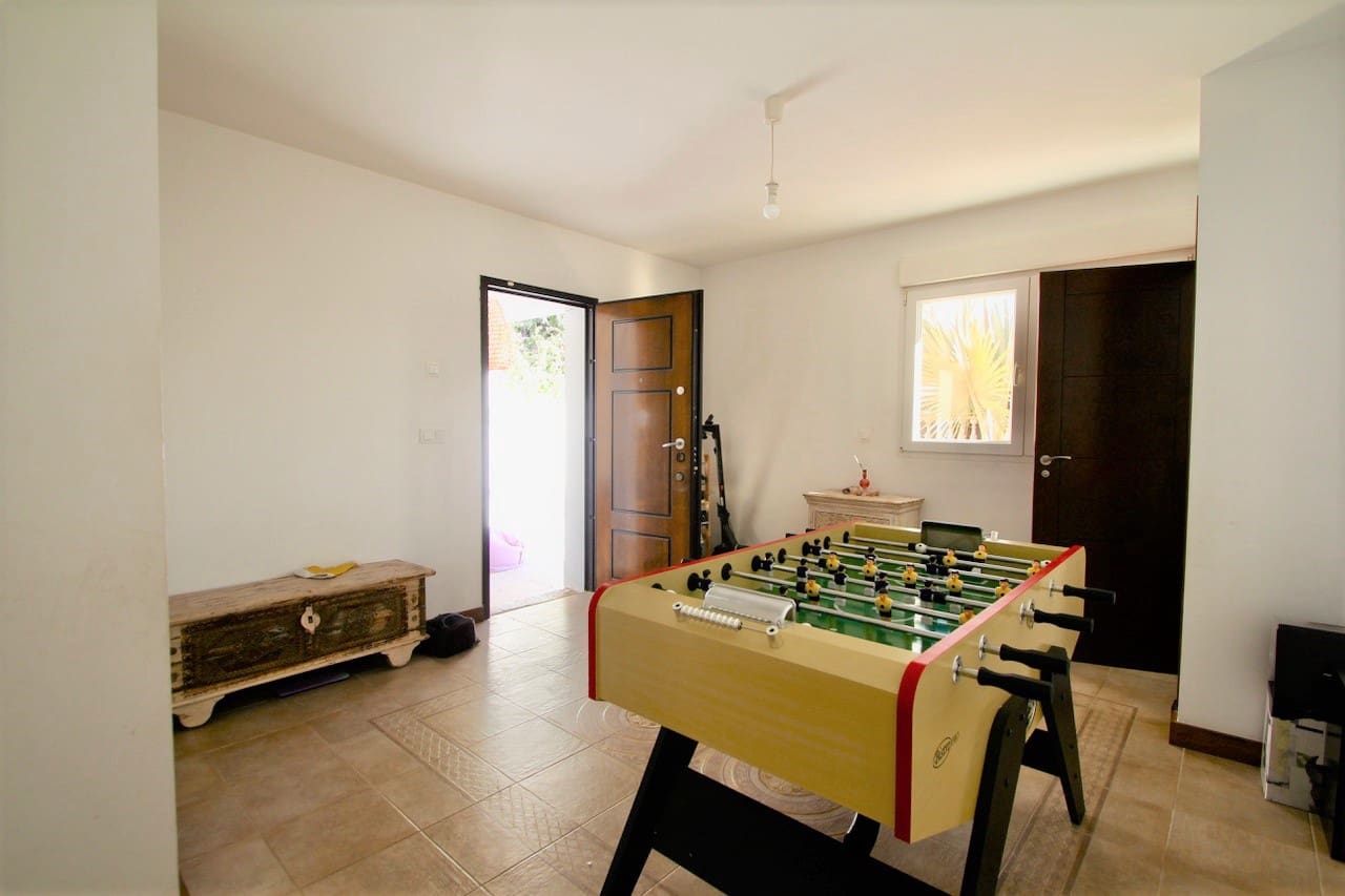 3 bedroom Villa for sale in Ciudad Quesada with pool garage - € 620,000 (Ref: 9542968)