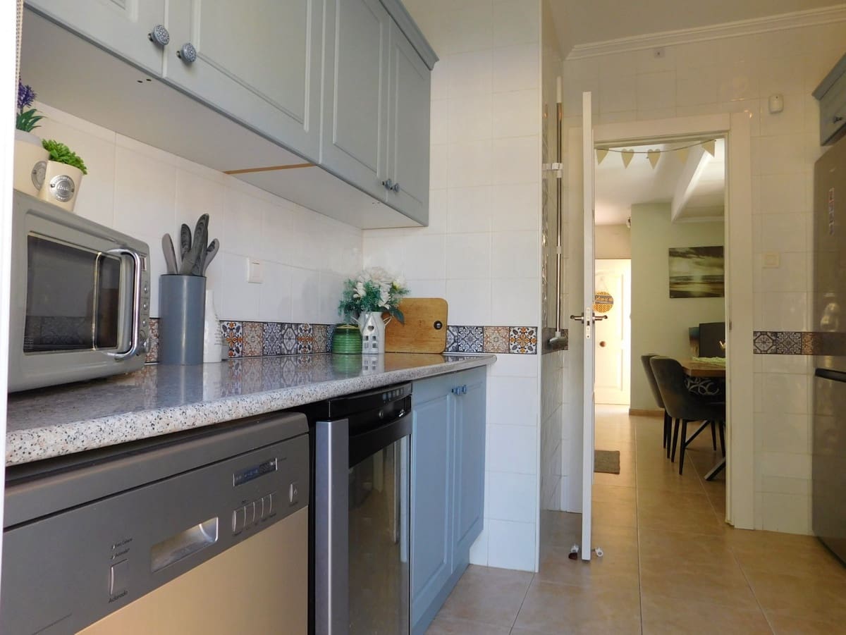 3 slaapkamer Villa te koop in Villamartin met zwembad garage - € 279.995 (Ref: 9550540)