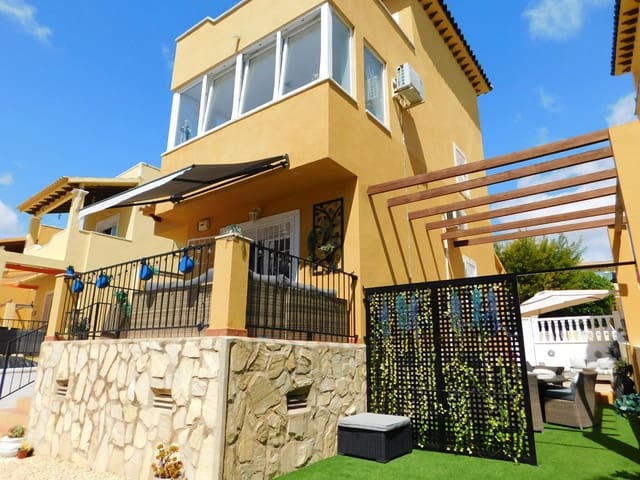 3 makuuhuone Huvila myytävänä paikassa Villamartin, Orihuela mukana uima-altaan 
autotalli - 279 995 € (Ref: 9550540)