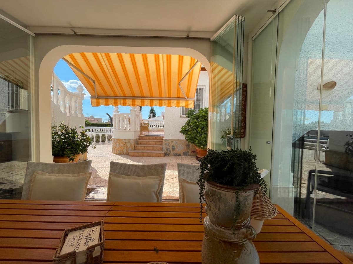 3 camera da letto Villa in vendita in Ciudad Quesada con piscina - 490.000 € (Rif: 9550542)