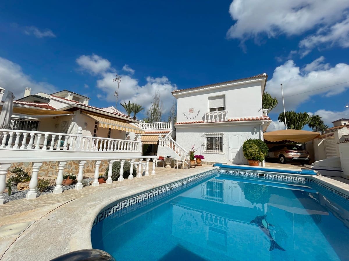 3 camera da letto Villa in vendita in Ciudad Quesada con piscina - 490.000 € (Rif: 9550542)