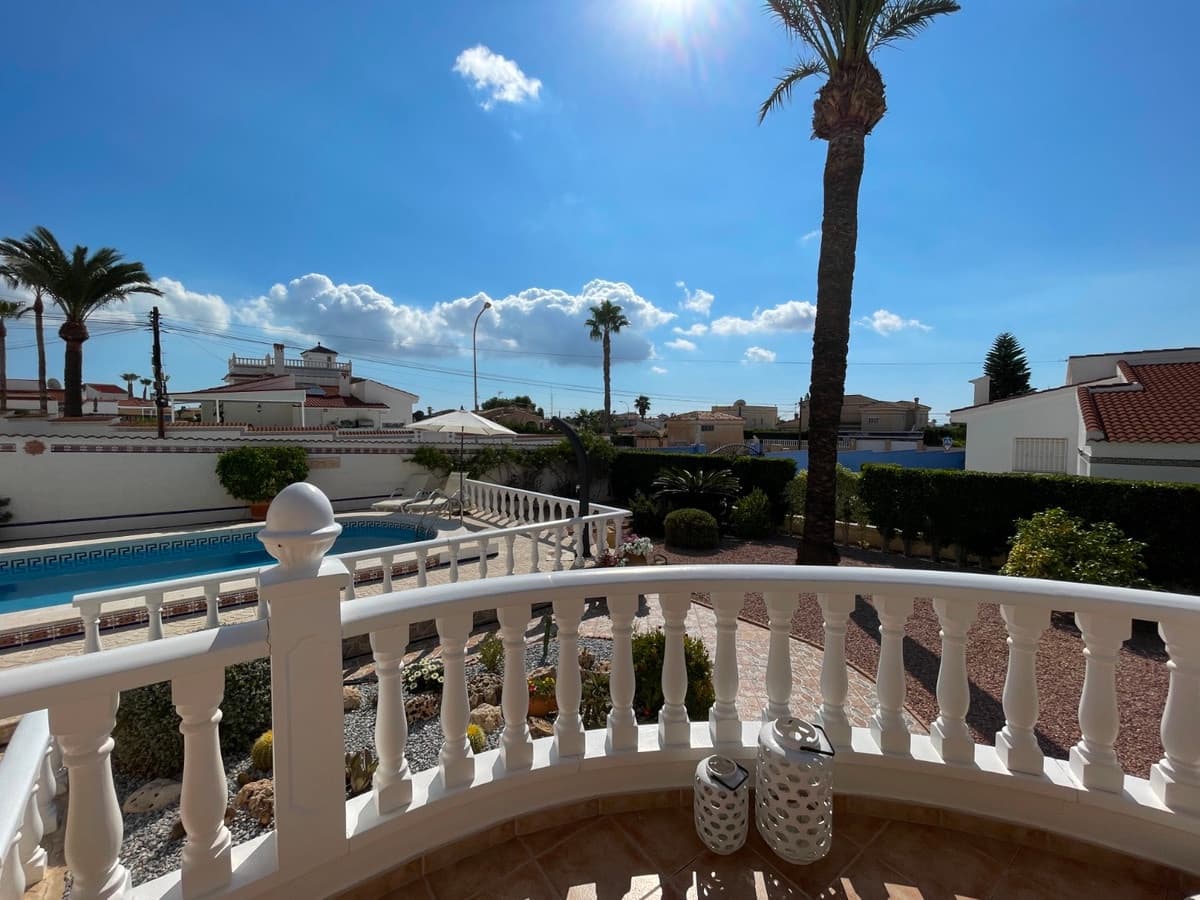 3 camera da letto Villa in vendita in Ciudad Quesada con piscina - 490.000 € (Rif: 9550542)