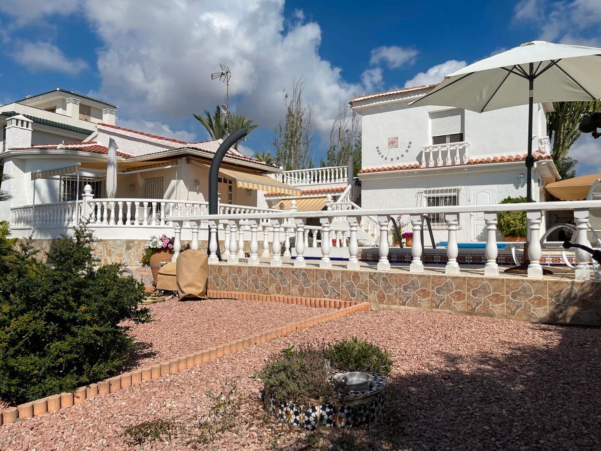 3 camera da letto Villa in vendita in Ciudad Quesada con piscina - 490.000 € (Rif: 9550542)