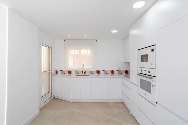 2 quarto Apartamento para venda em Torre de la Horadada, Pilar de la Horadada com piscina - 225 000 € (Ref: 9550543)