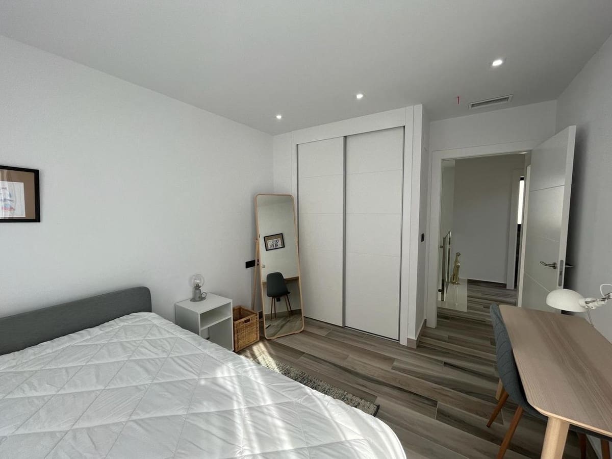 3 quarto Moradia para venda em Los Balcones com piscina garagem - 509 000 € (Ref: 9550547)