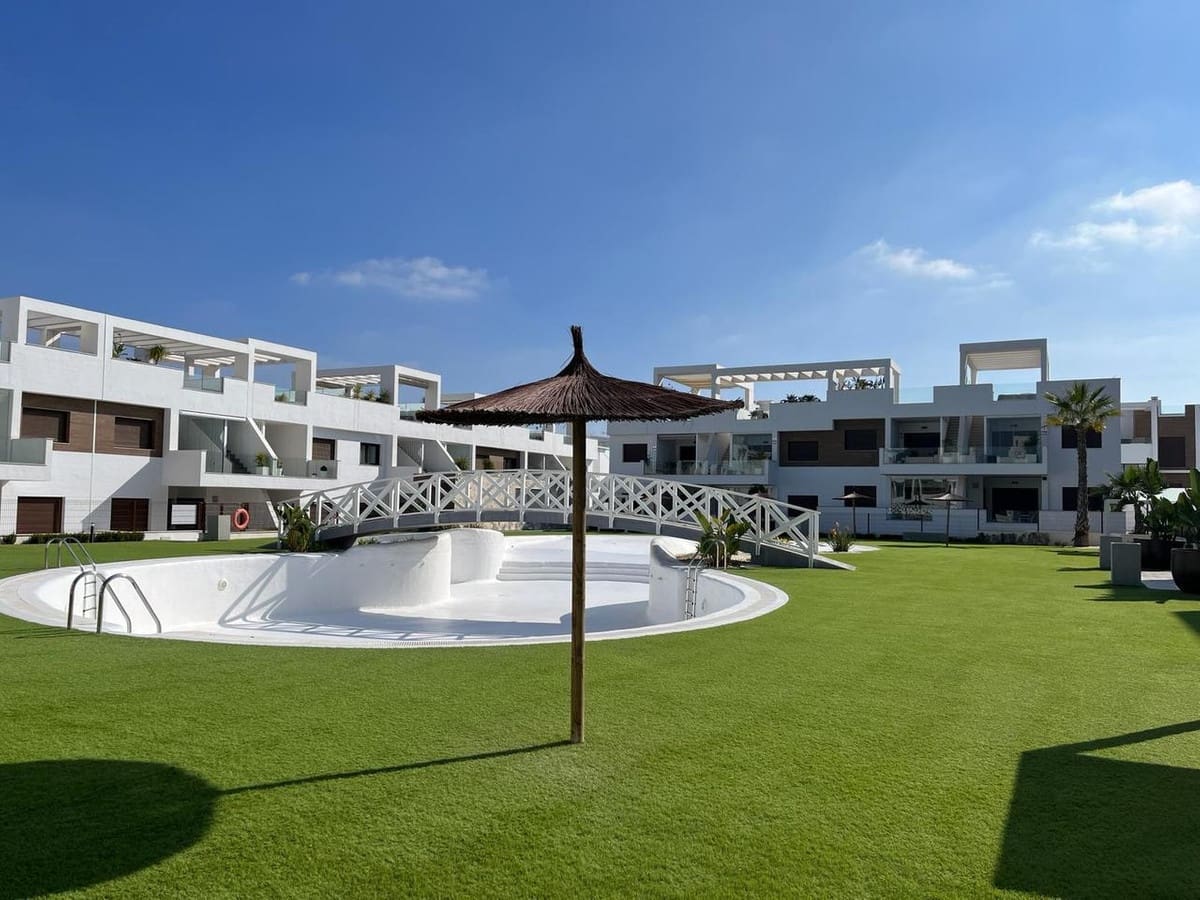 3 quarto Moradia para venda em Los Balcones com piscina garagem - 509 000 € (Ref: 9550547)