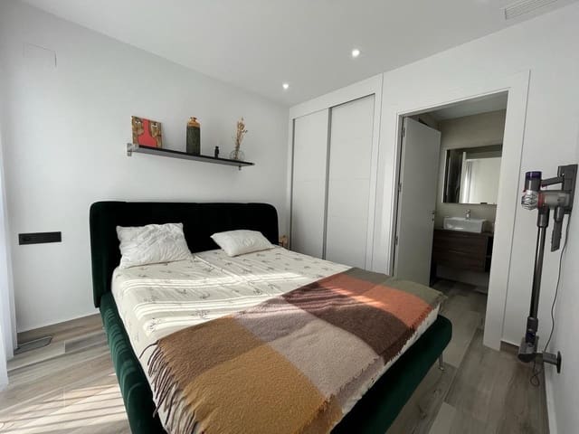 3 quarto Moradia para venda em Los Balcones com piscina garagem - 489 000 € (Ref: 9550547)