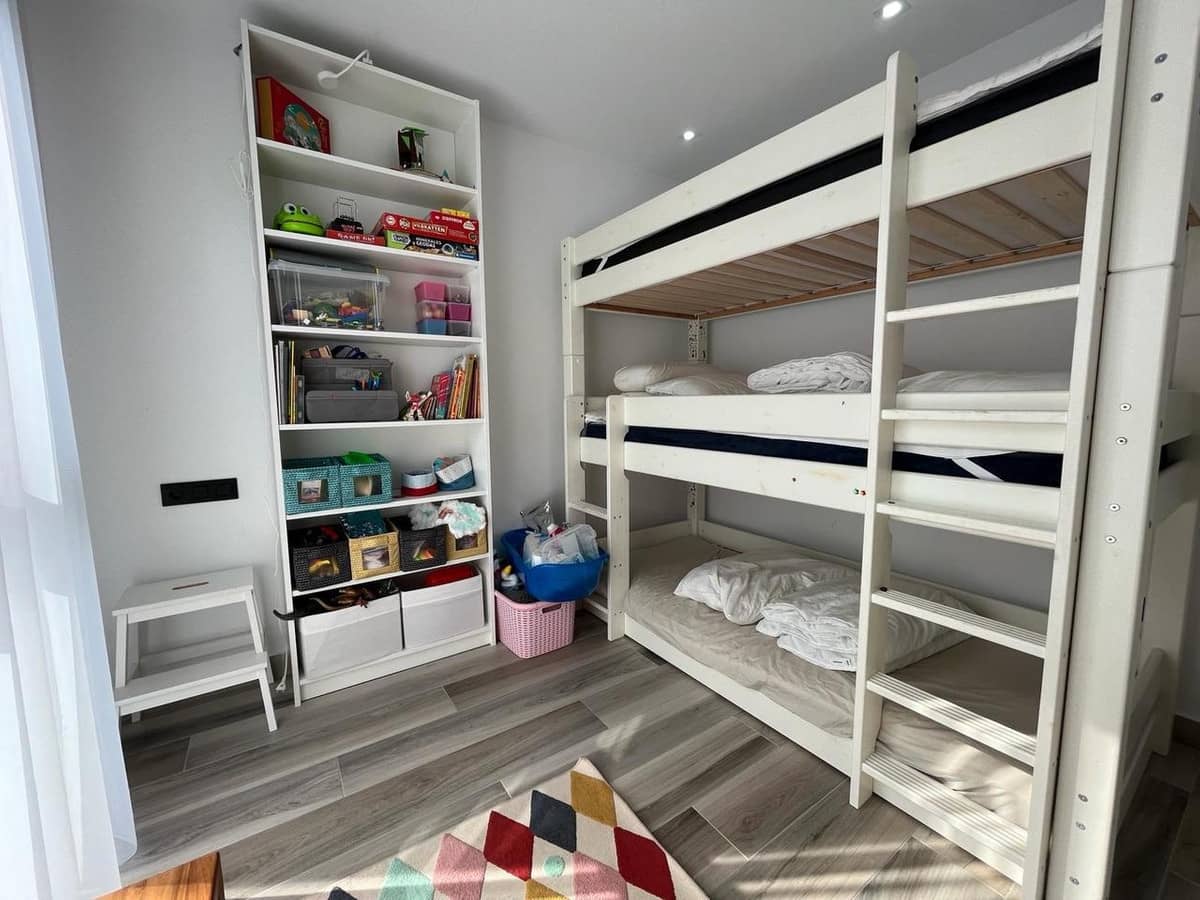 Chalet de 3 habitaciones en Los Balcones en venta con piscina garaje - 489.000 € (Ref: 9550547)