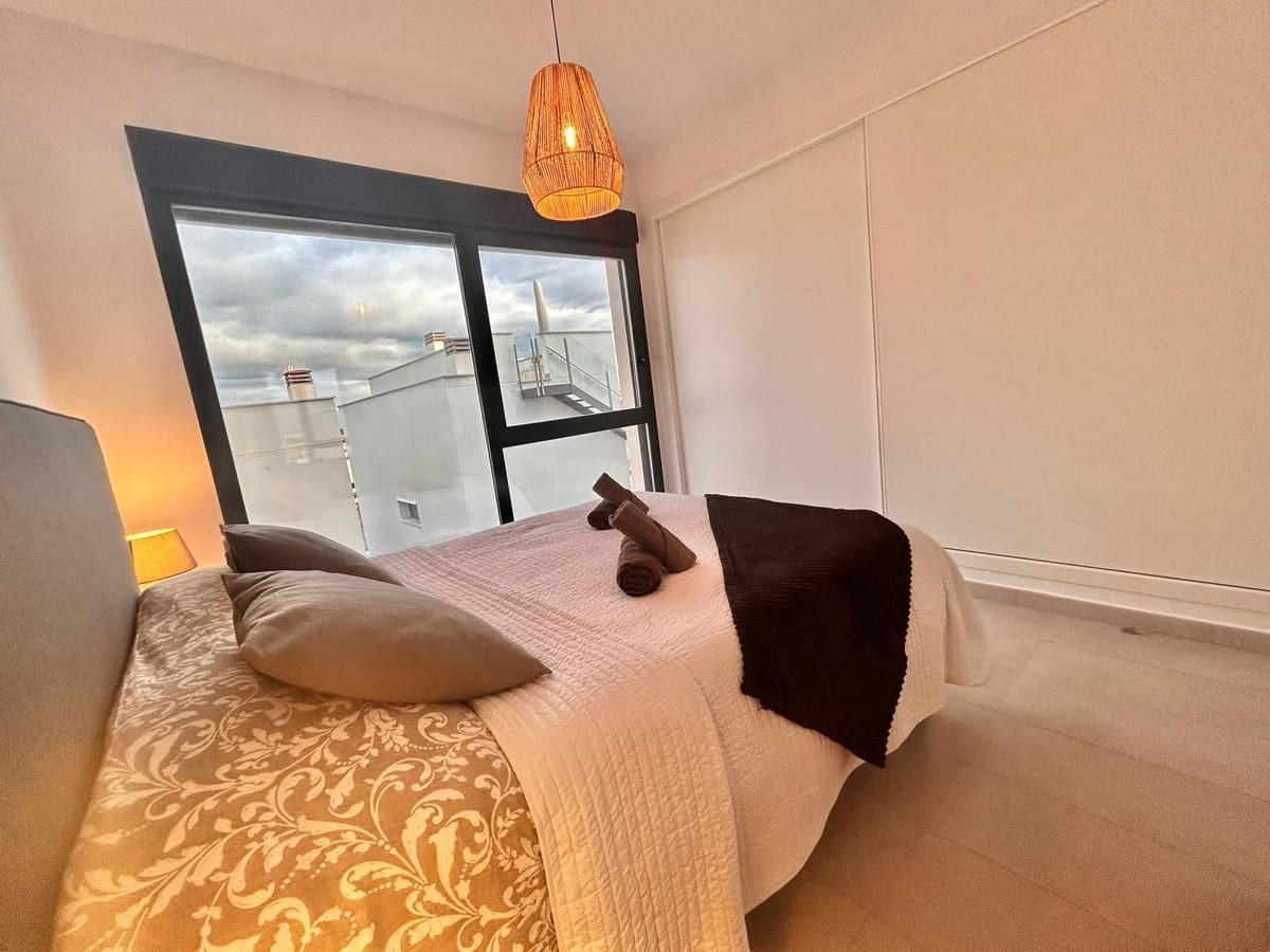 3 makuuhuone Huvila myytävänä paikassa Villamartin mukana uima-altaan - 329 900 € (Ref: 9553225)