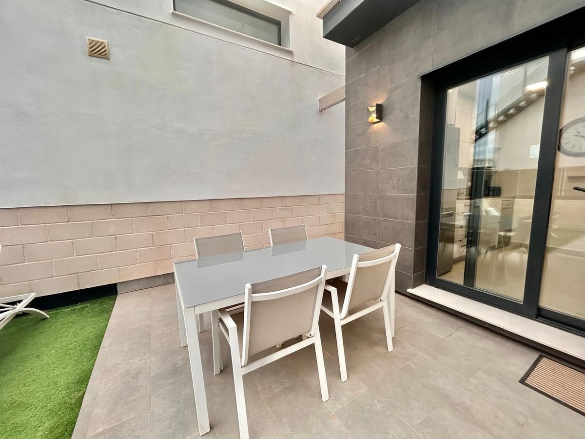 3 makuuhuone Huvila myytävänä paikassa Villamartin mukana uima-altaan - 329 900 € (Ref: 9553225)