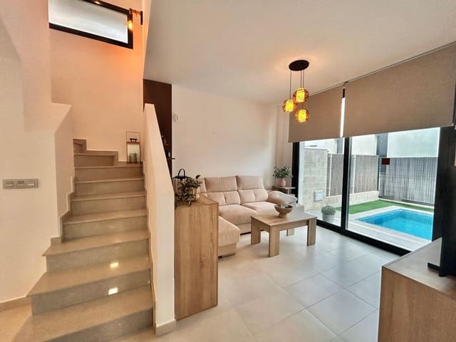 3 makuuhuone Huvila myytävänä paikassa Villamartin, Orihuela mukana uima-altaan - 329 900 € (Ref: 9553225)