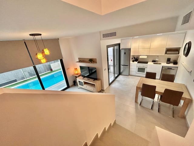 3 makuuhuone Huvila myytävänä paikassa Villamartin, Orihuela mukana uima-altaan - 329 900 € (Ref: 9553225)