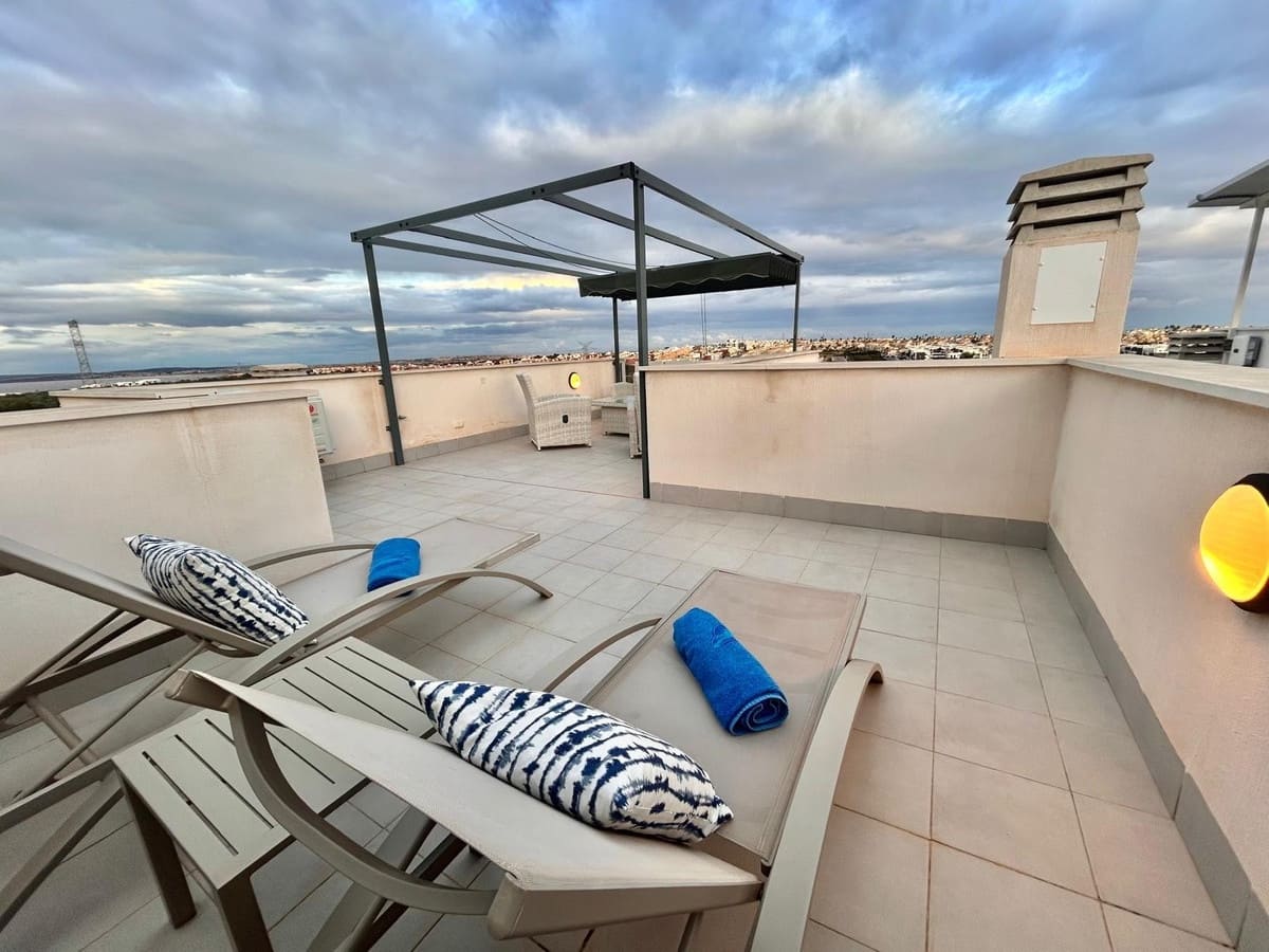 3 makuuhuone Huvila myytävänä paikassa Villamartin mukana uima-altaan - 329 900 € (Ref: 9553225)