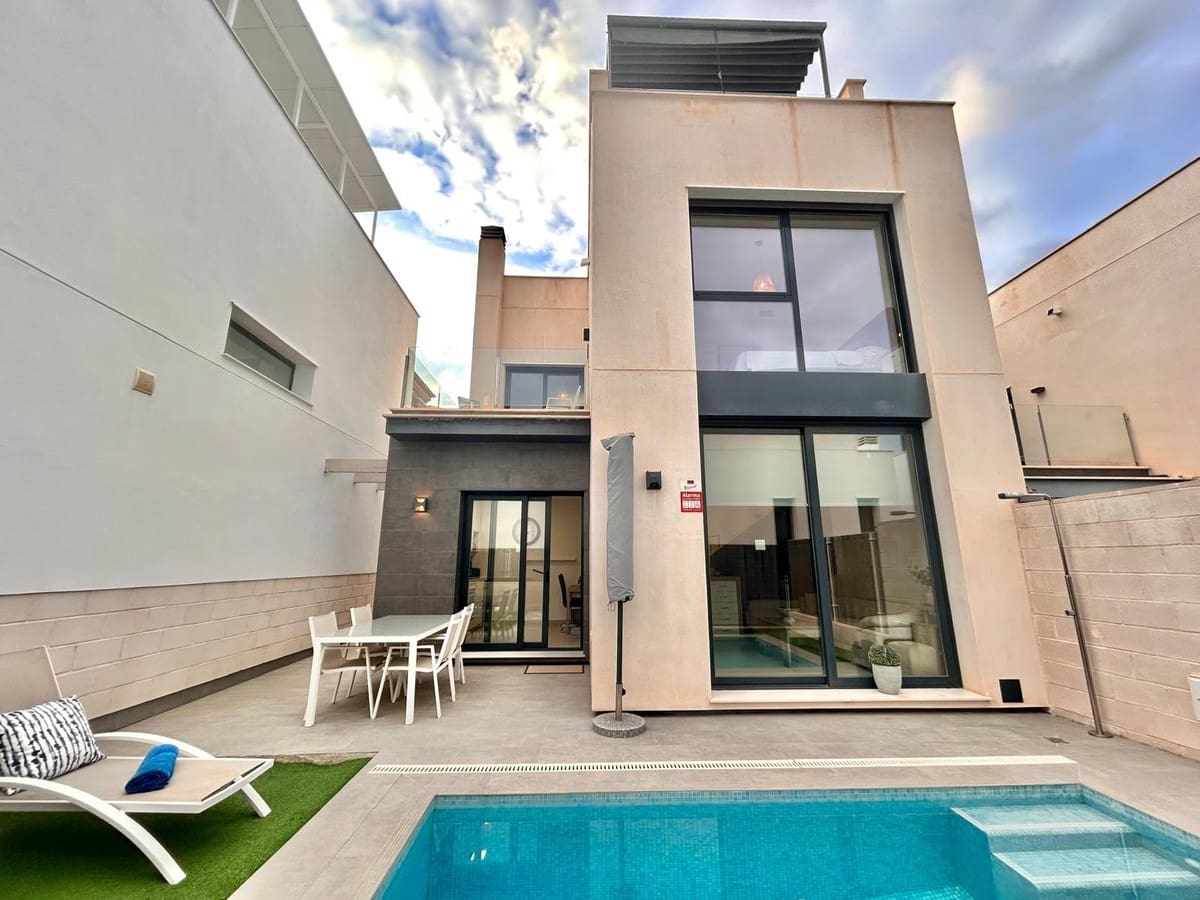 3 sypialnia Willa na sprzedaż w Villamartin z basenem garażem - 329 900 € (Ref: 9553225)