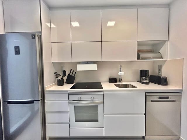 3 sypialnia Willa na sprzedaż w Villamartin, Orihuela z basenem garażem - 329 900 € (Ref: 9553225)