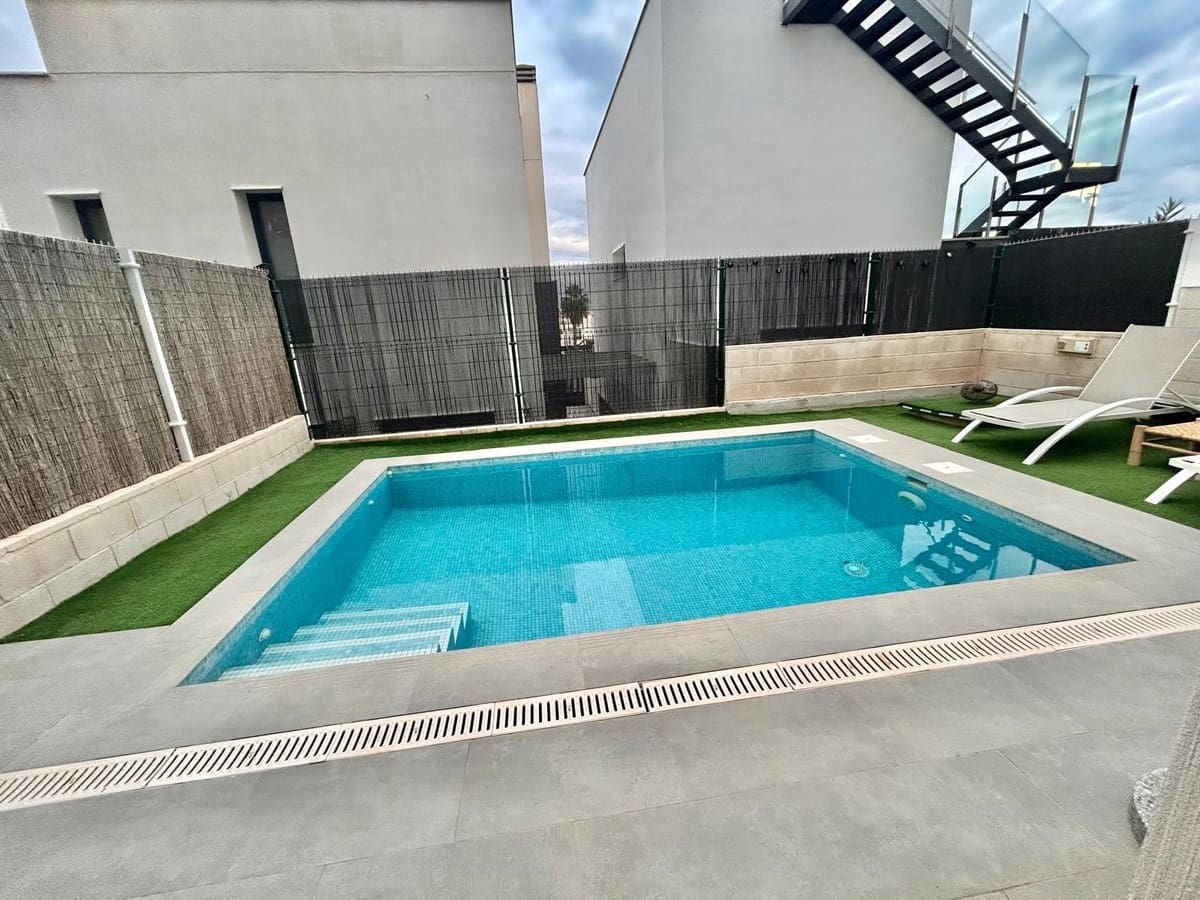 3 sypialnia Willa na sprzedaż w Villamartin z basenem garażem - 329 900 € (Ref: 9553225)