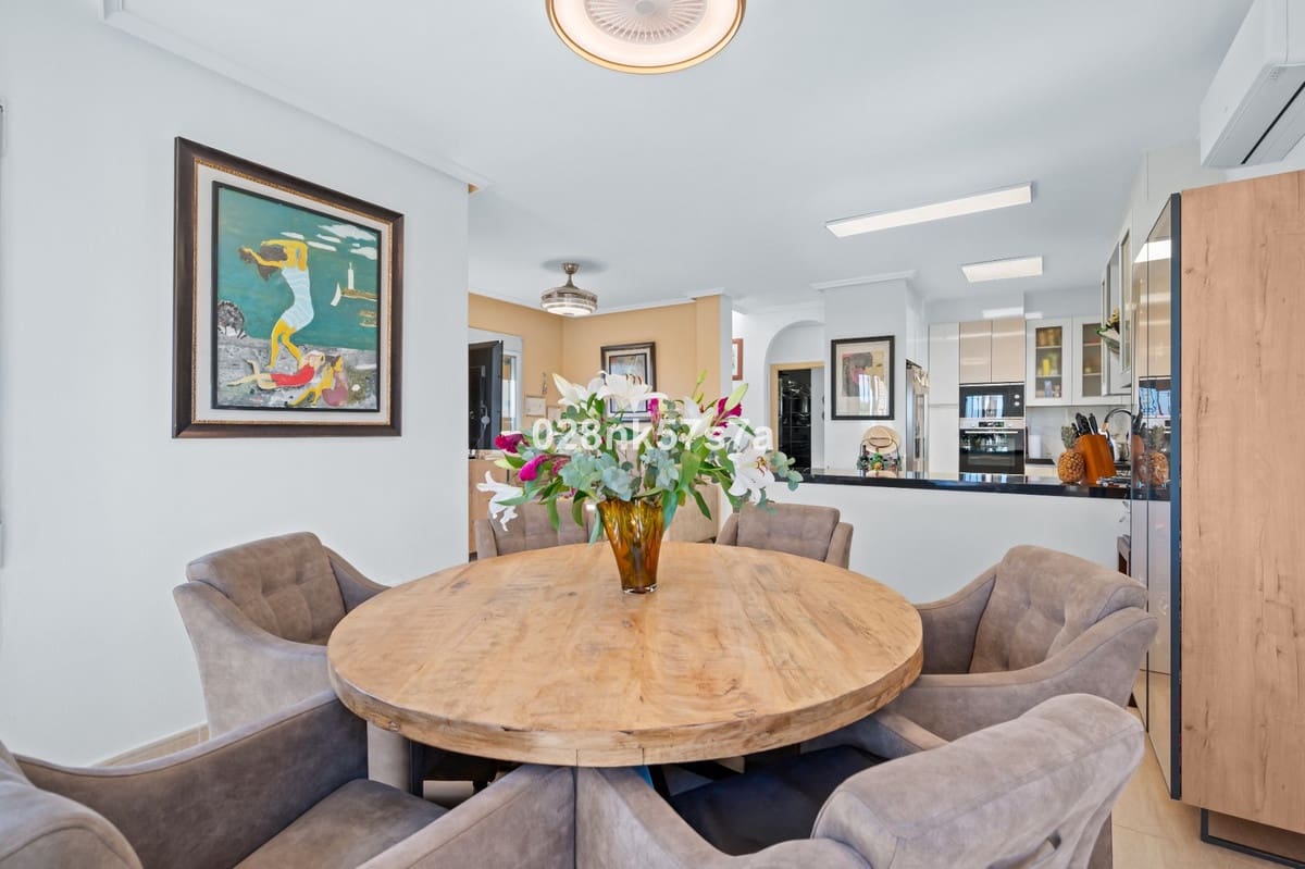 3 slaapkamer Villa te koop in El Raso met zwembad - € 350.000 (Ref: 9553226)