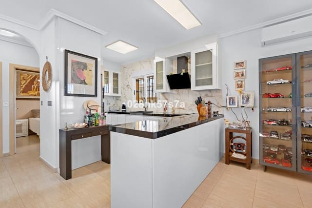 3 slaapkamer Villa te koop in El Raso, Guardamar del Segura met zwembad - € 350.000 (Ref: 9553226)