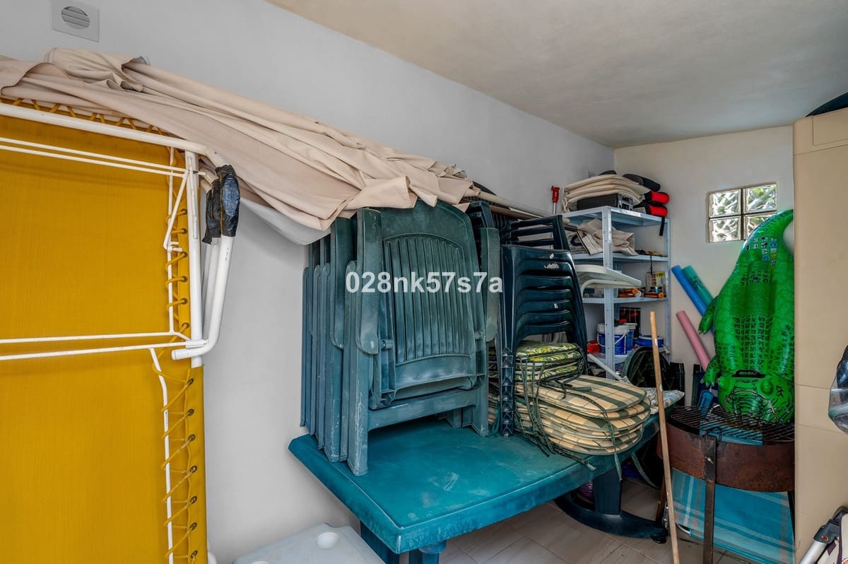 4 quarto Moradia para venda em Playa Flamenca com piscina - 359 000 € (Ref: 9553227)