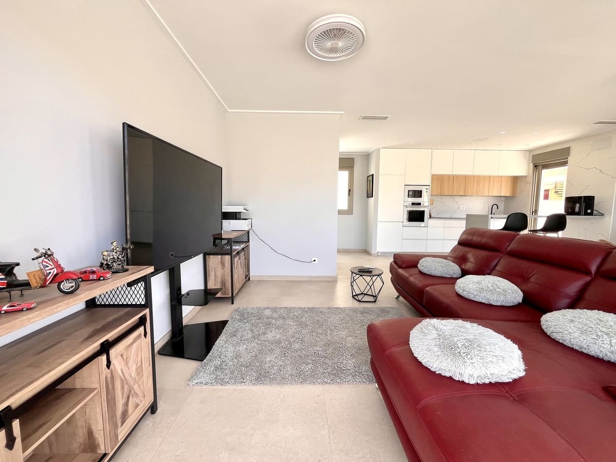 2 bedroom Penthouse for sale in Torre de la Horadada with garage - € 495,000 (Ref: 9557347)