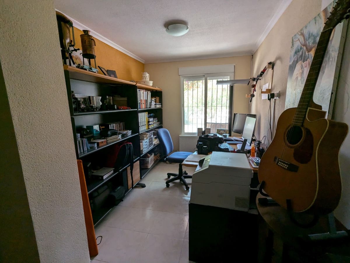 5 bedroom Finca/Country House for sale in Crevillente / Crevillent - € 420,000 (Ref: 9557348)