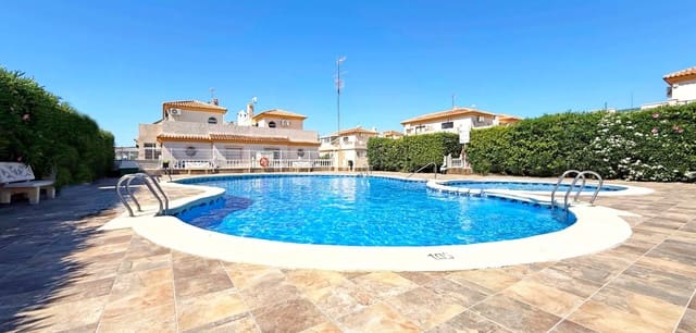 2 sypialnia Dom na sprzedaż w Playa Flamenca, Orihuela z basenem garażem - 189 000 € (Ref: 9557519)